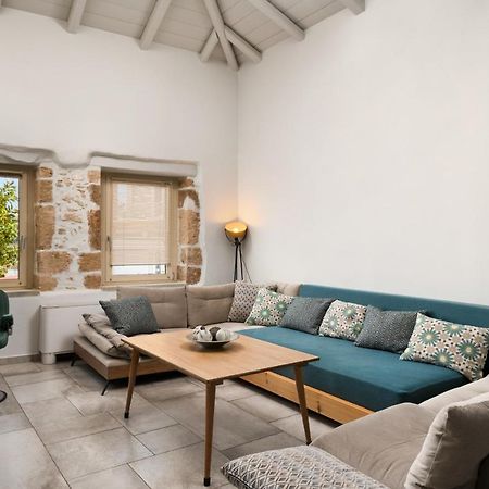 Mansion D Villa Galatás Екстериор снимка
