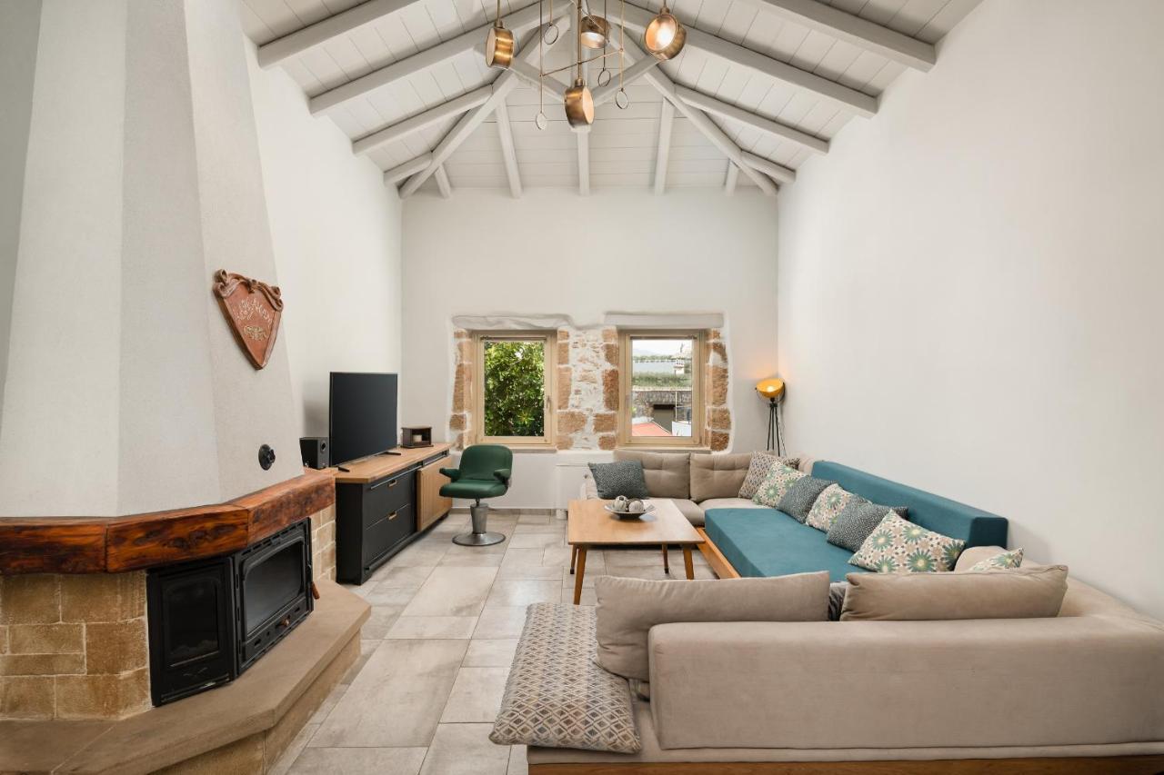 Mansion D Villa Galatás Екстериор снимка
