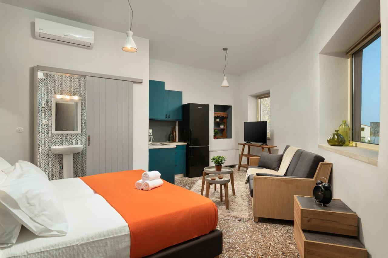 Mansion D Villa Galatás Екстериор снимка